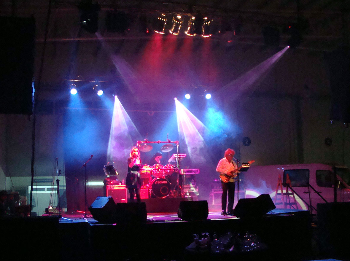 DJ Musica Soporte Bahia Blanca Escenarios para Bandas